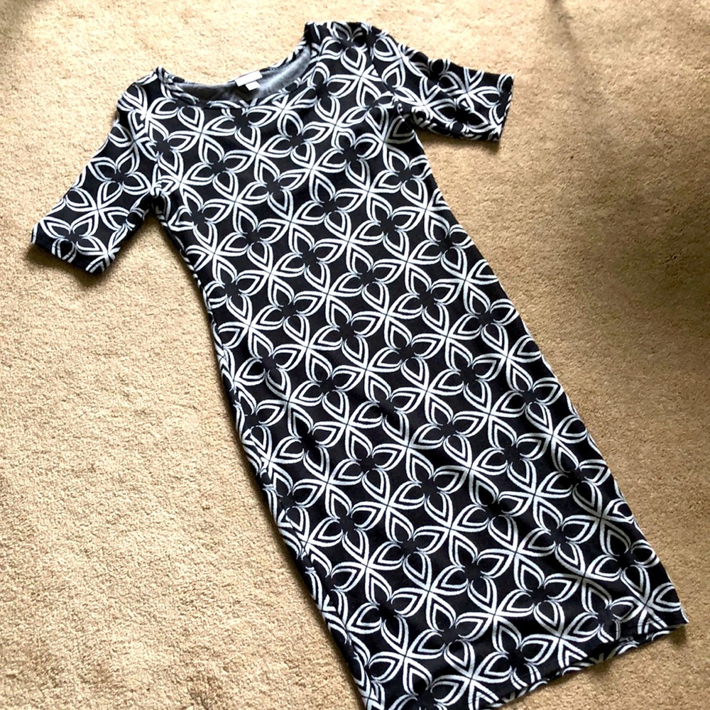 LulaRoe black and white stretch dress XS